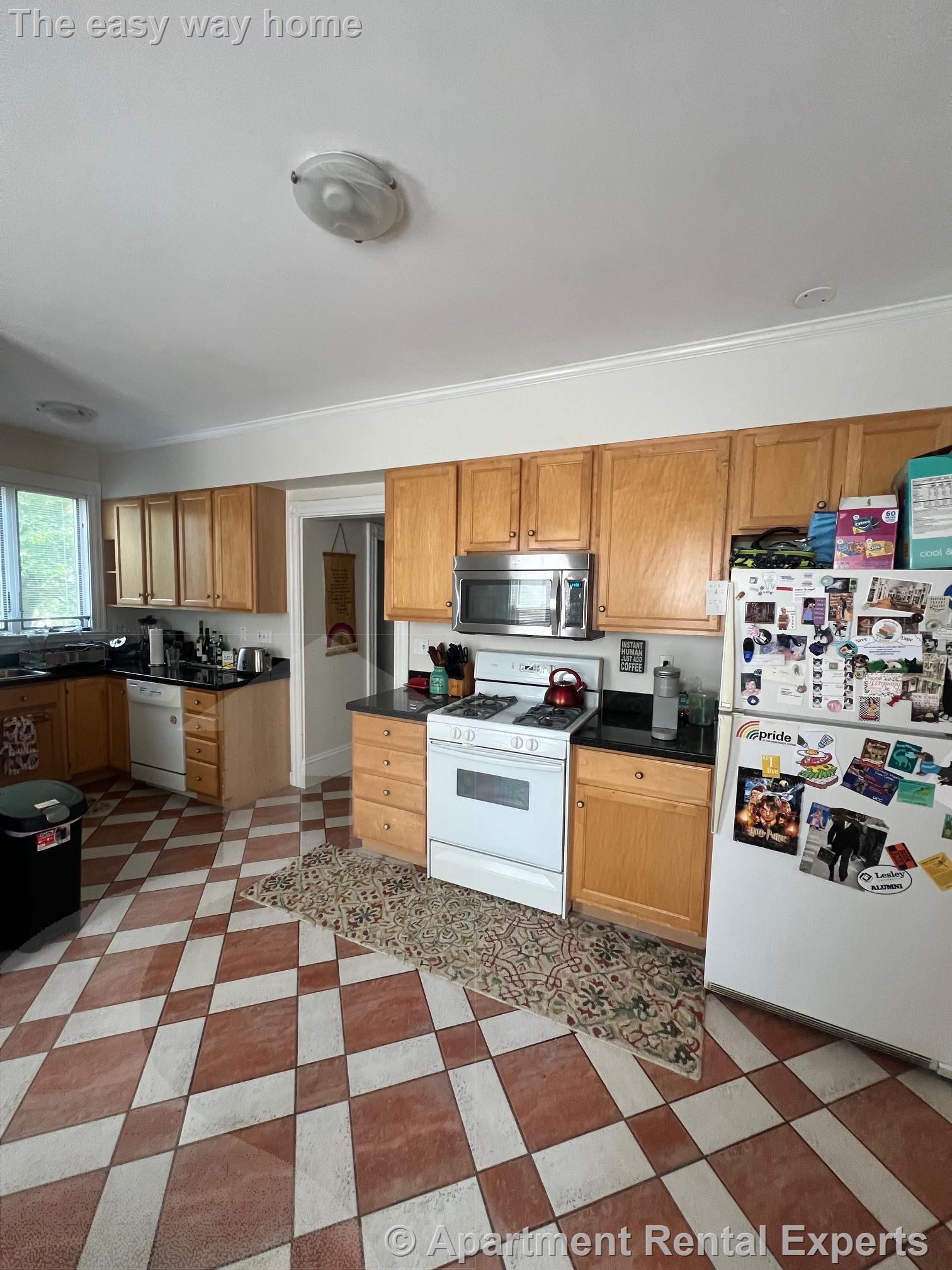 2 bed, 1 bath apartment for rent at 82 Holland St Unit 1, Davis Square — photo 7 of 15
