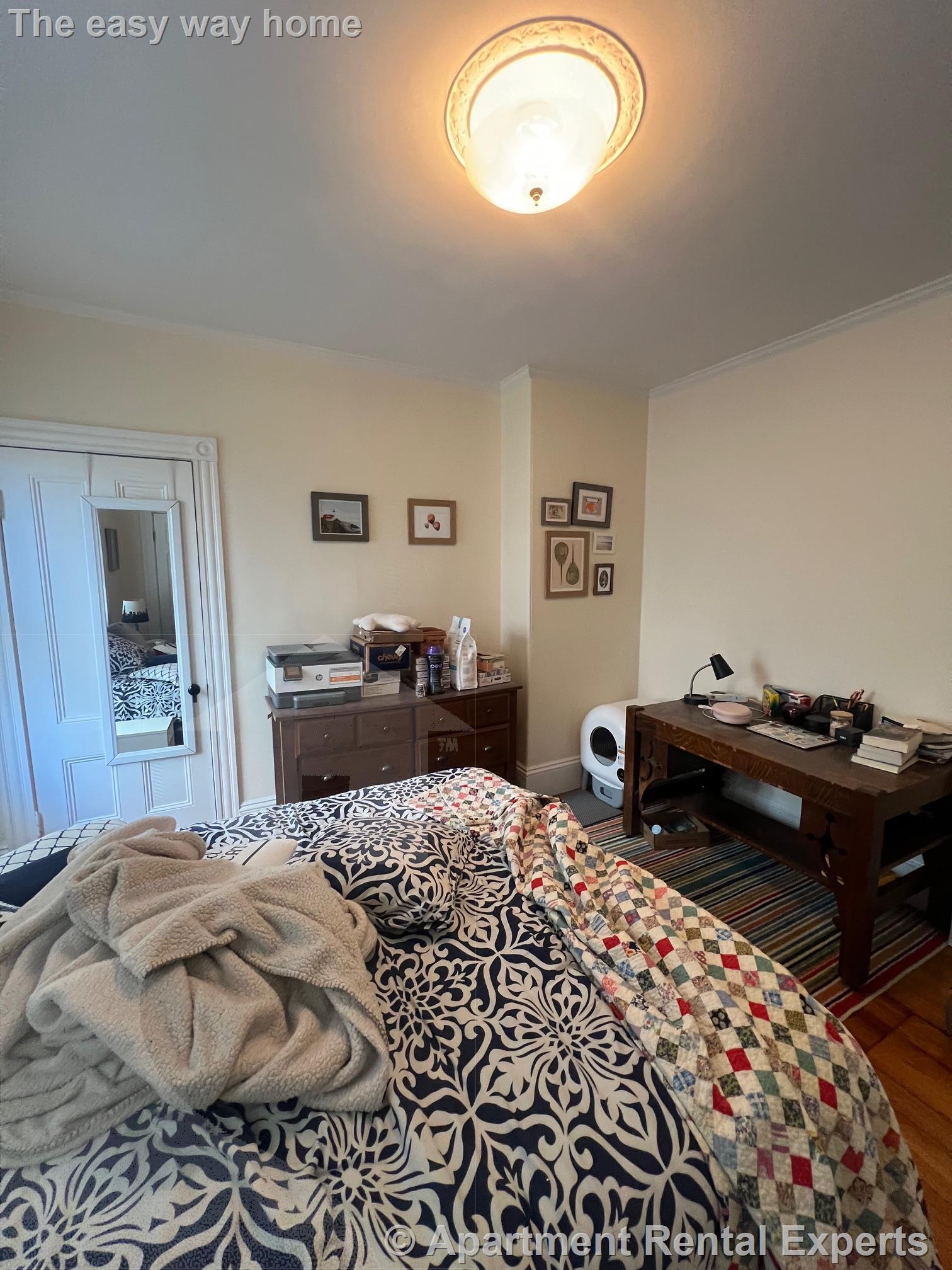 2 bed, 1 bath apartment for rent at 82 Holland St Unit 1, Davis Square — photo 12 of 15