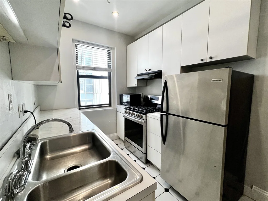 1 bed, 1 bath apartment for rent at 82 Jersey St Unit 31, Fenway — photo 14 of 21