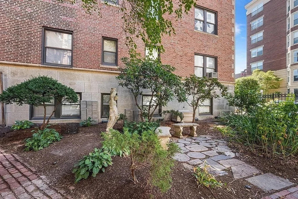 1 bed, 1 bath apartment for rent at 82 Jersey St Unit 31, Fenway — photo 16 of 20