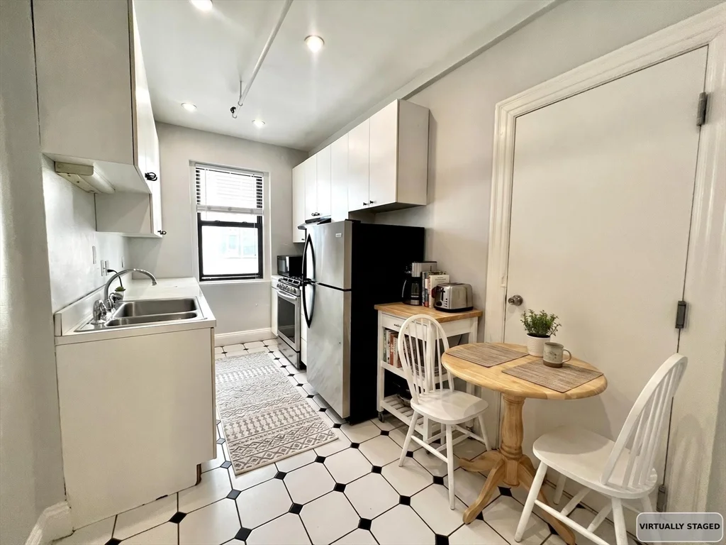 1 bed, 1 bath apartment for rent at 82 Jersey St Unit 31, Fenway — photo 5 of 20