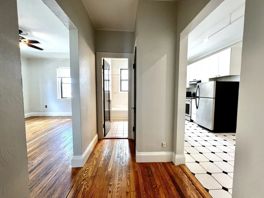 1 bed, 1 bath apartment for rent at 82 Jersey St Unit 31, Fenway — photo 3 of 20