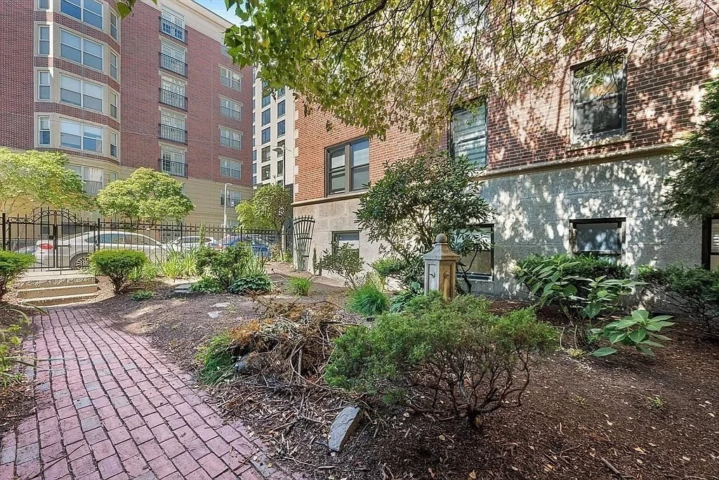 1 bed, 1 bath apartment for rent at 82 Jersey St Unit 31, Fenway — photo 17 of 20