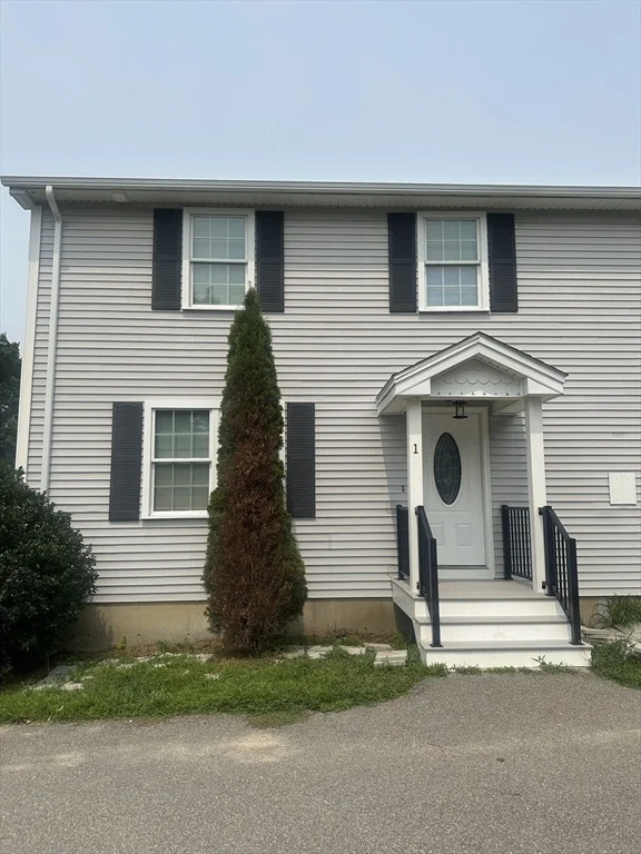 3 bed, 3 bath apartment for rent at 82 Johnson St Unit 1, Taunton — photo 2 of 20