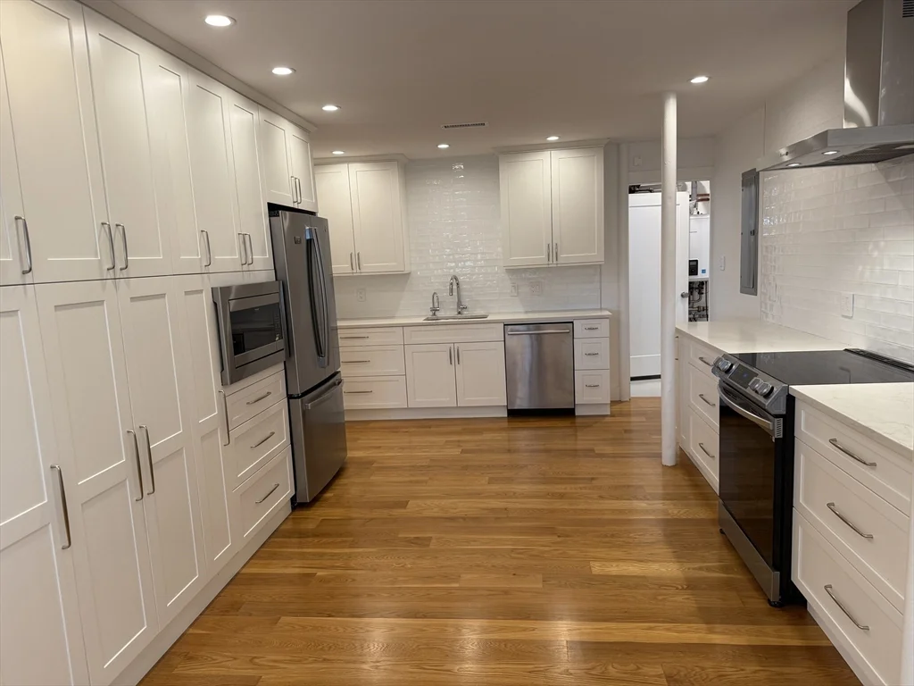 2 bed, 2 bath apartment for rent at 82 Lancaster Rd Unit 2, Corey Hill — photo 3 of 6