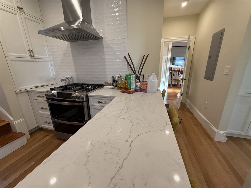 5 bed, 3 bath apartment for rent at 82 Lancaster Ter, Coolidge Corner — photo 8 of 31