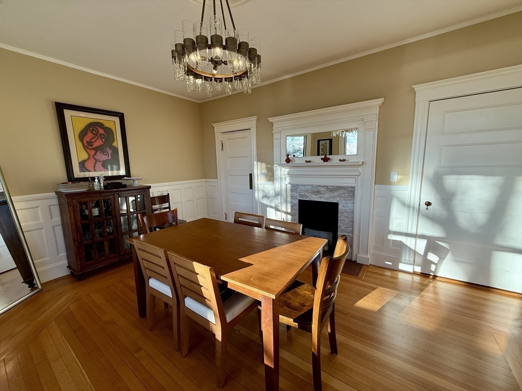5 bed, 3 bath apartment for rent at 82 Lancaster Ter, Coolidge Corner — photo 6 of 31