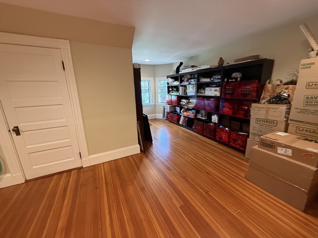 5 bed, 3 bath apartment for rent at 82 Lancaster Ter, Coolidge Corner — photo 25 of 31