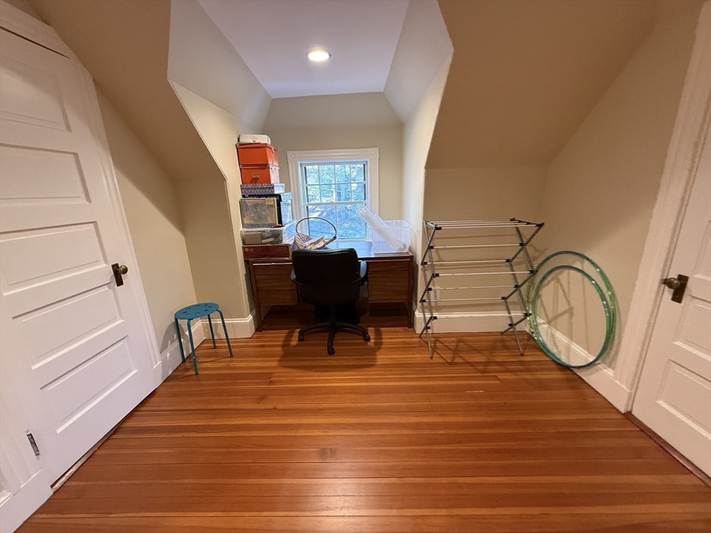 5 bed, 3 bath apartment for rent at 82 Lancaster Ter, Coolidge Corner — photo 26 of 31