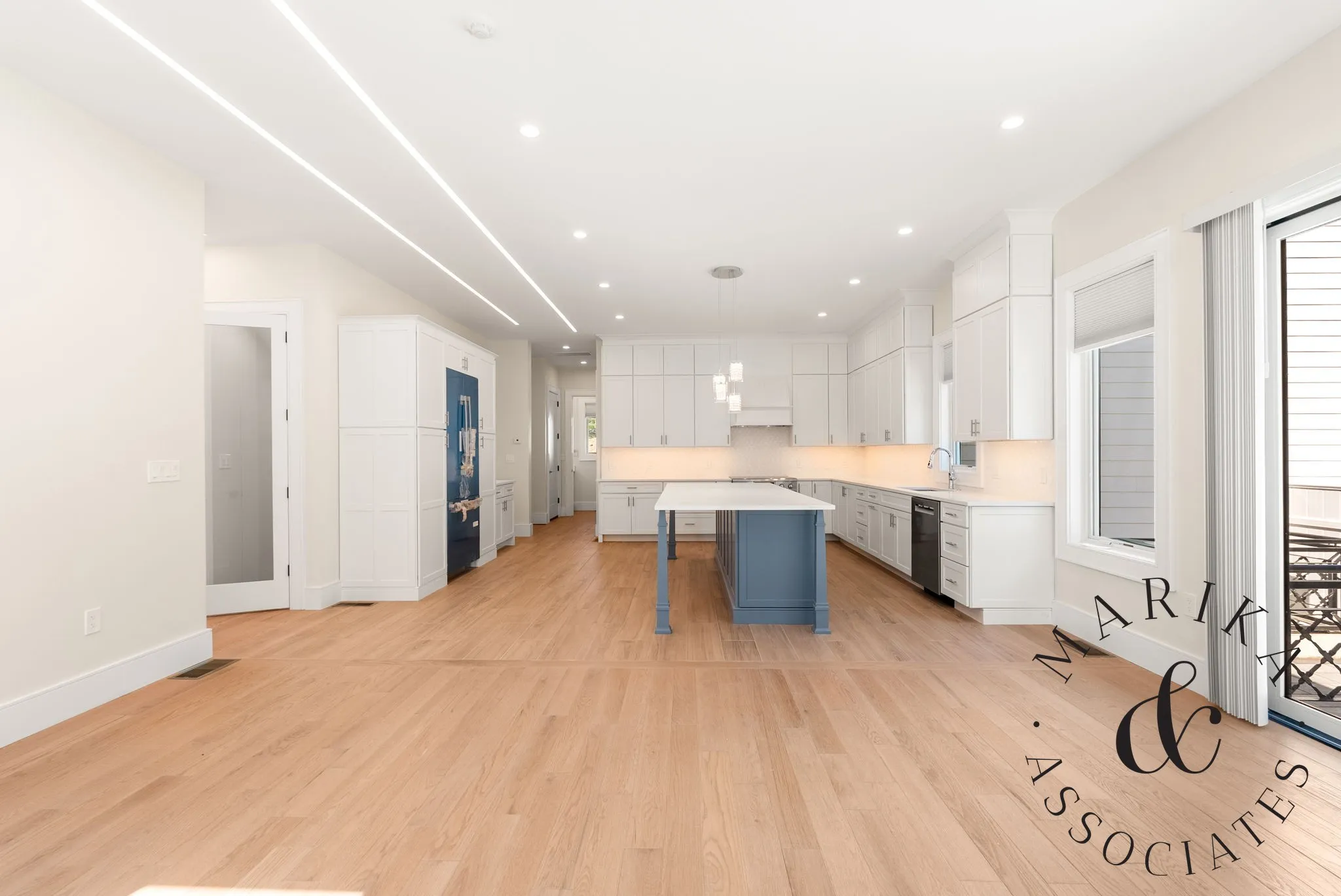 6 bed, 6.5 bath apartment for rent at 82 Lexington St Unit 82, Auburndale — photo 2 of 37