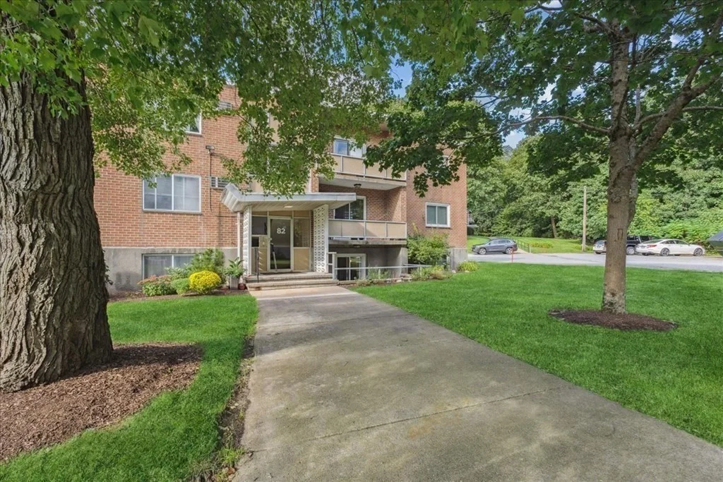 1 bed, 1 bath apartment for rent at 82 Lionel Ave Unit A, Waltham — photo 10 of 10