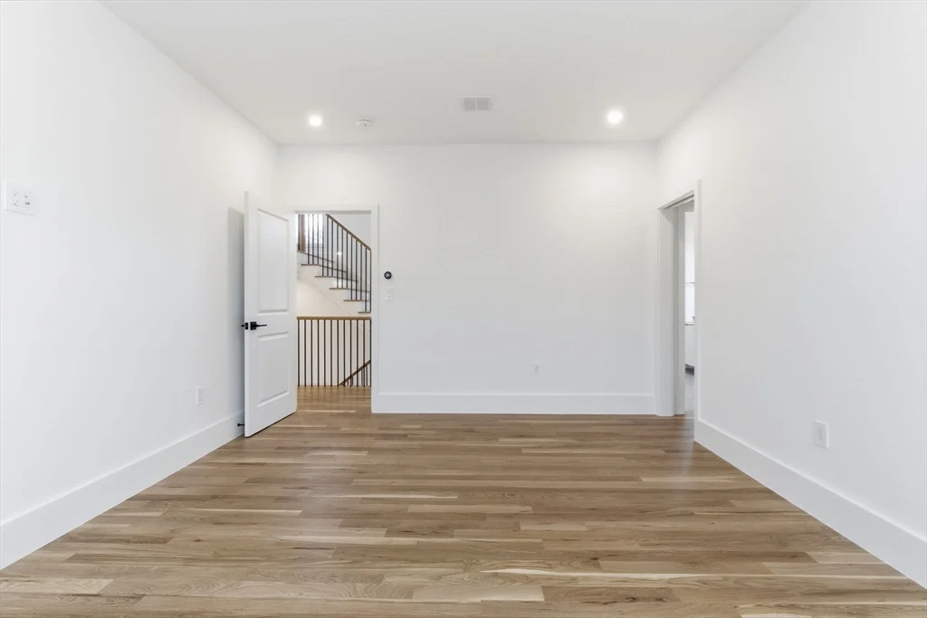 4 bed, 4+ bath apartment for rent at 82 Louise Rd Unit 82, Chestnut Hill — photo 13 of 37