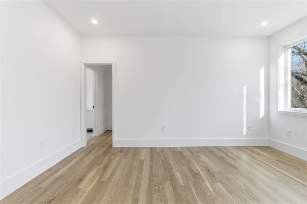 4 bed, 4+ bath apartment for rent at 82 Louise Rd Unit 82, Chestnut Hill — photo 18 of 37