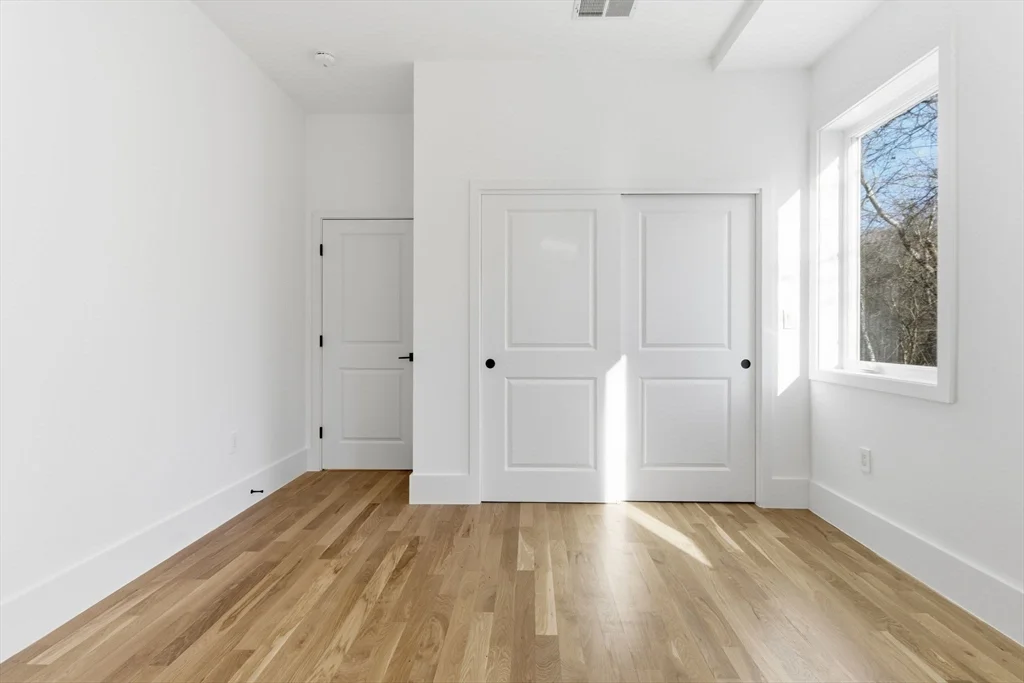 4 bed, 4+ bath apartment for rent at 82 Louise Rd Unit 82, Chestnut Hill — photo 11 of 37