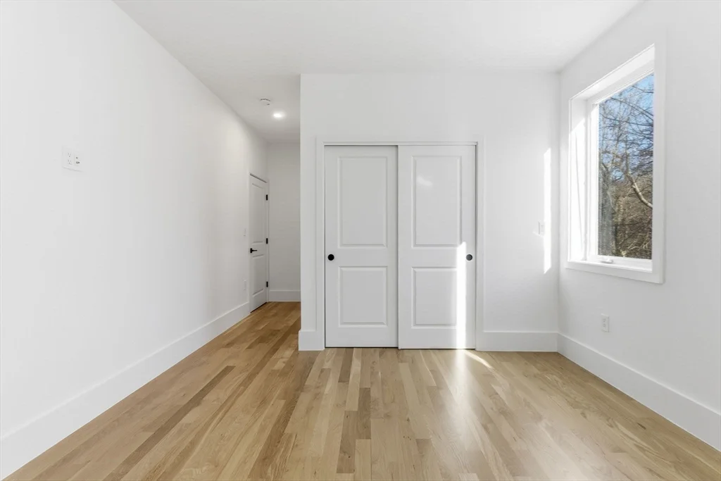 4 bed, 4+ bath apartment for rent at 82 Louise Rd Unit 82, Chestnut Hill — photo 20 of 37