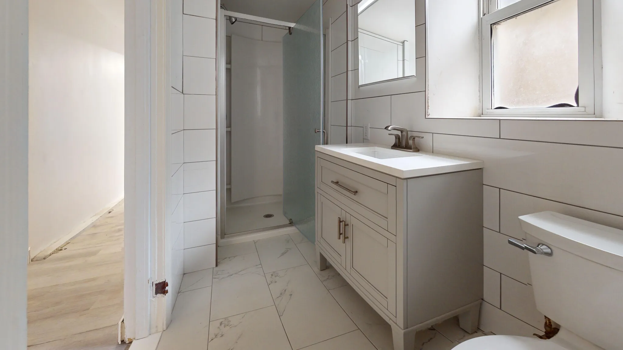 3 bed, 1 bath apartment for rent at 82 Madison Ave Unit 1, Newtonville — photo 9 of 27
