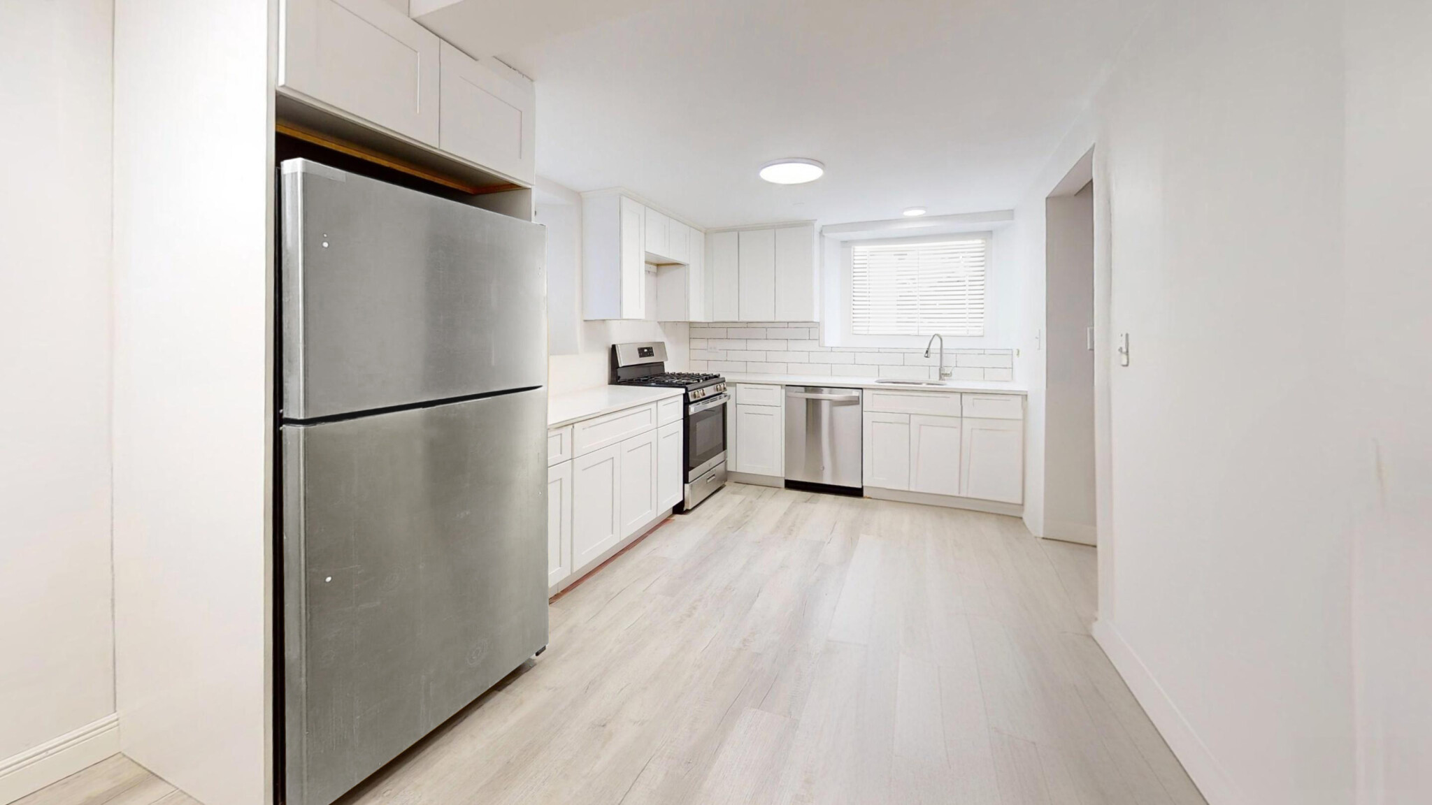 3 bed, 1 bath apartment for rent at 82 Madison Ave Unit B, Newtonville — photo 4 of 28