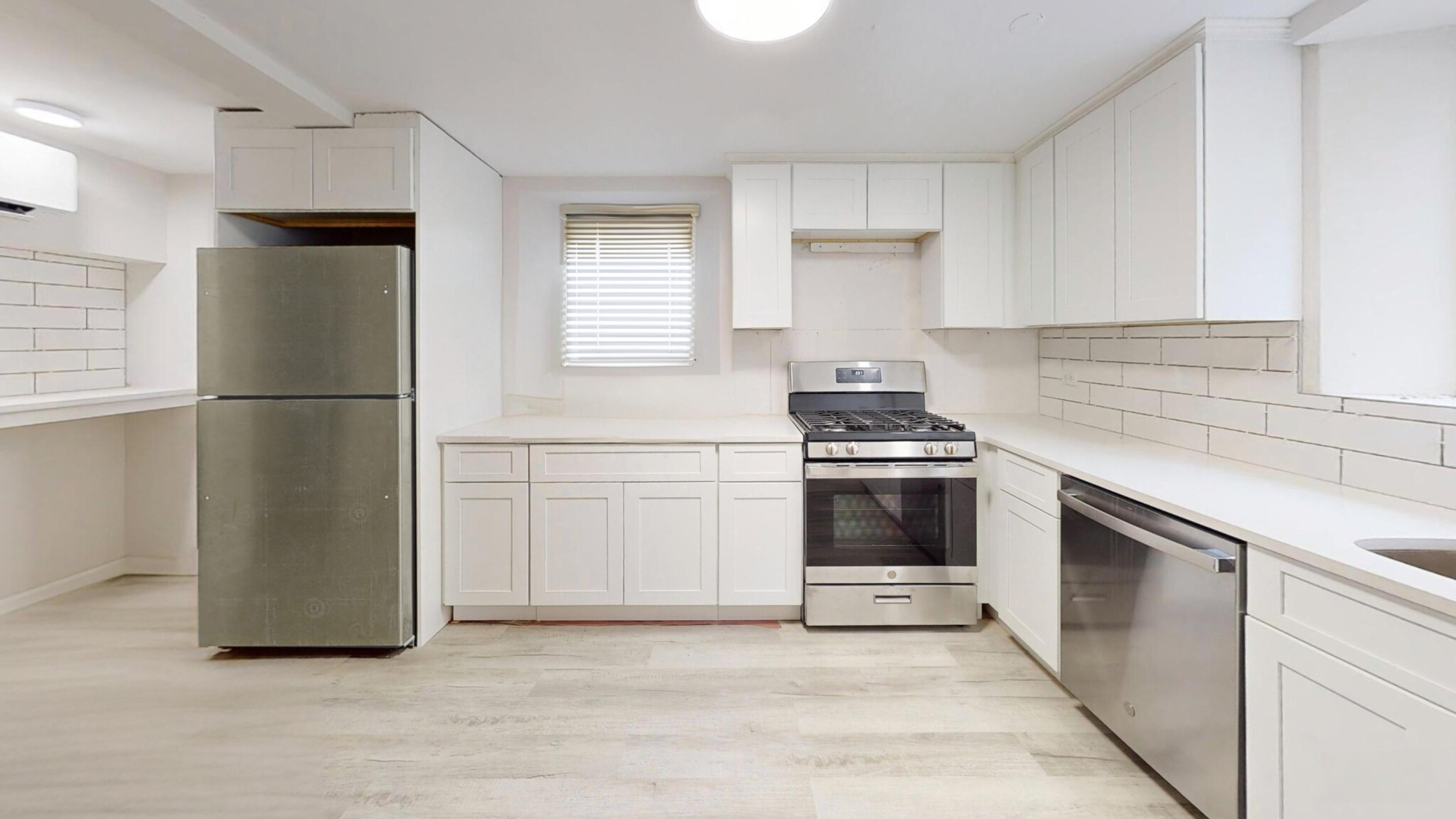 3 bed, 1 bath apartment for rent at 82 Madison Ave Unit B, Newtonville — photo 5 of 28