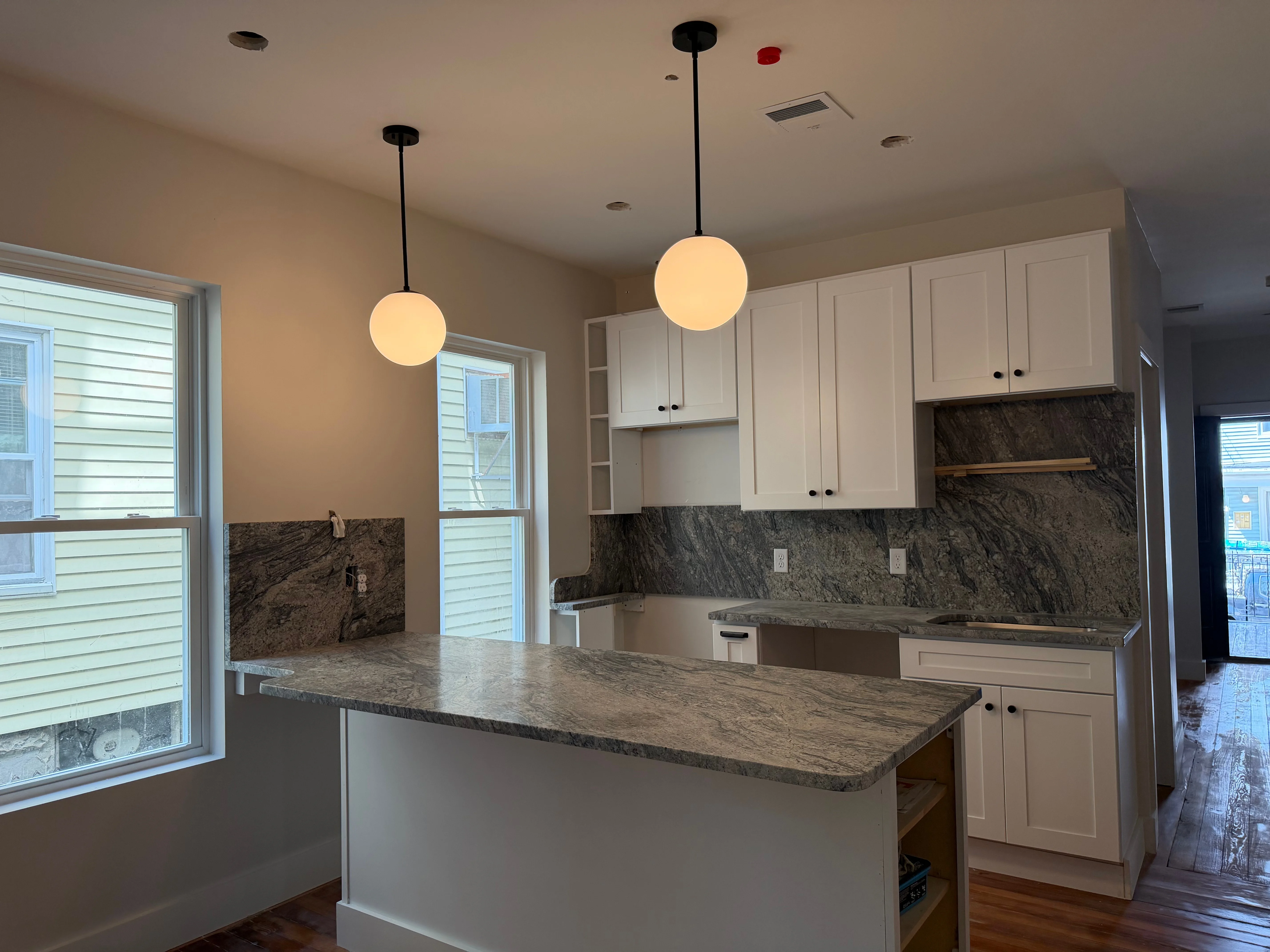 4 bed, 2 bath apartment for rent at 82 Marion St Unit 1, Ward Two — photo 9 of 9