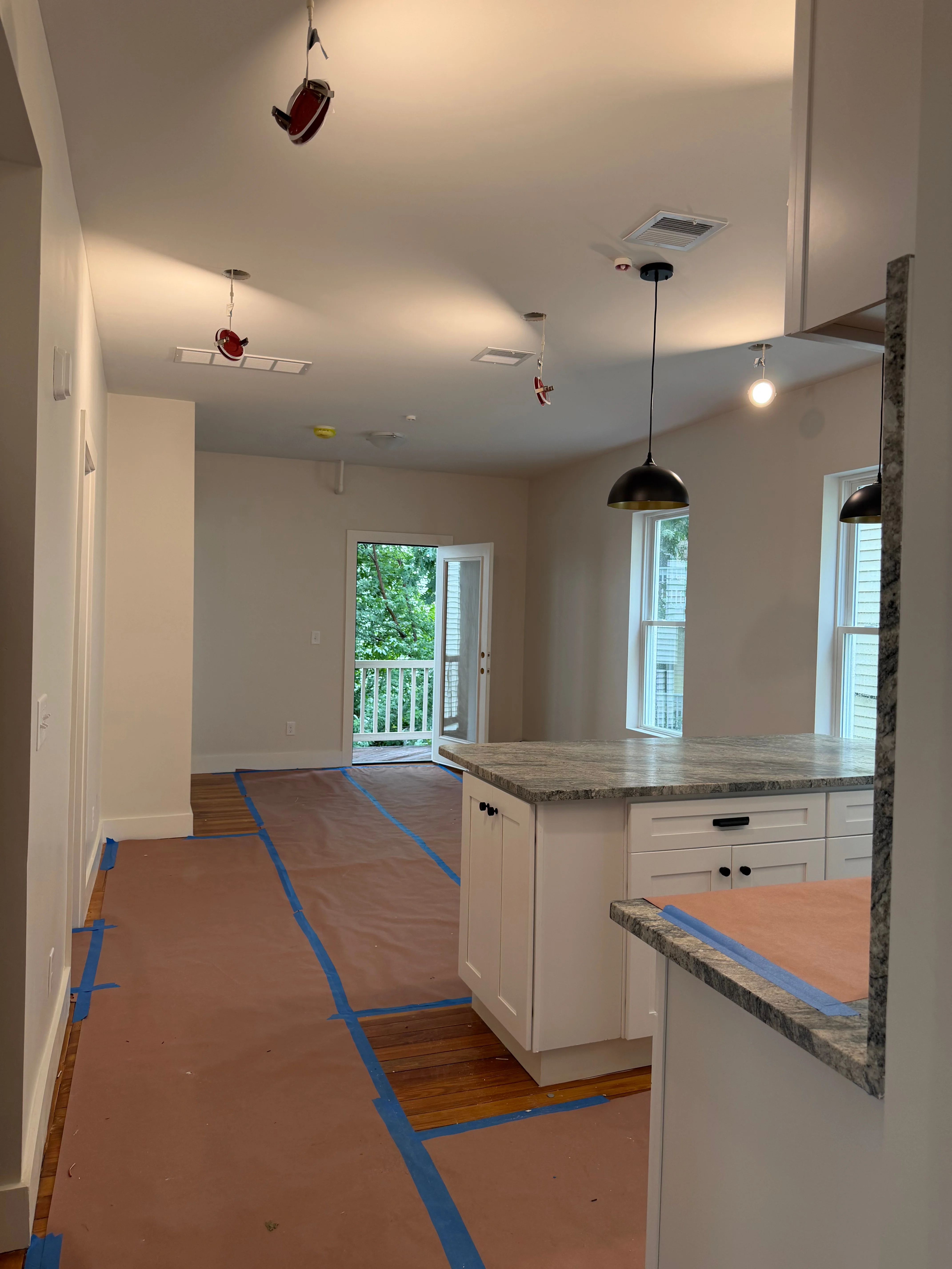 4 bed, 2 bath apartment for rent at 82 Marion St Unit 1, Ward Two — photo 6 of 9