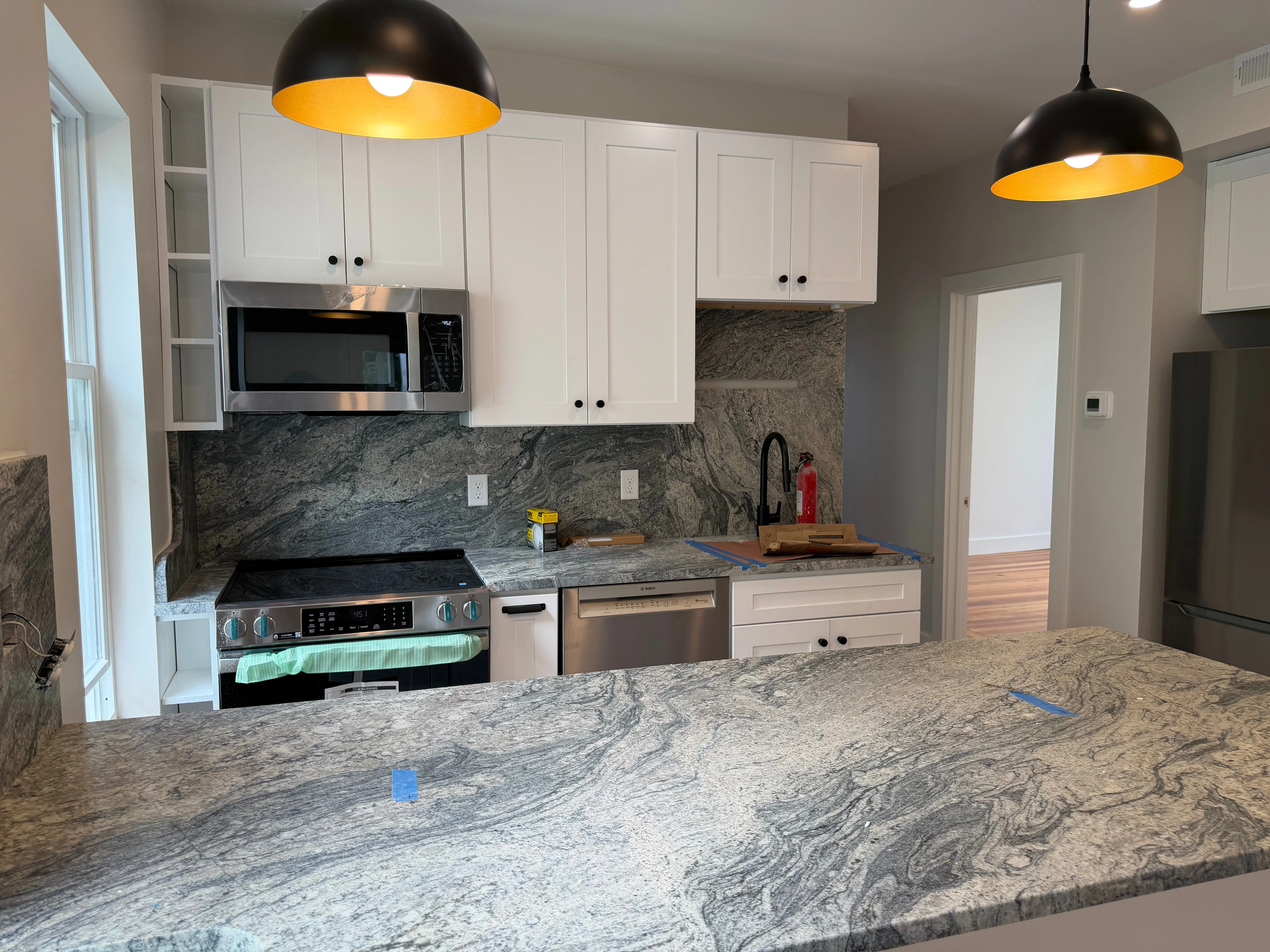 4 bed, 2 bath apartment for rent at 82 Marion St Unit 1, Ward Two — photo 1 of 9