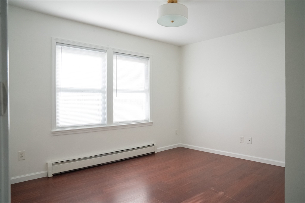 4 bed, 1 bath apartment for rent at 82 Mclellan St Unit 82, Dorchester — photo 9 of 14