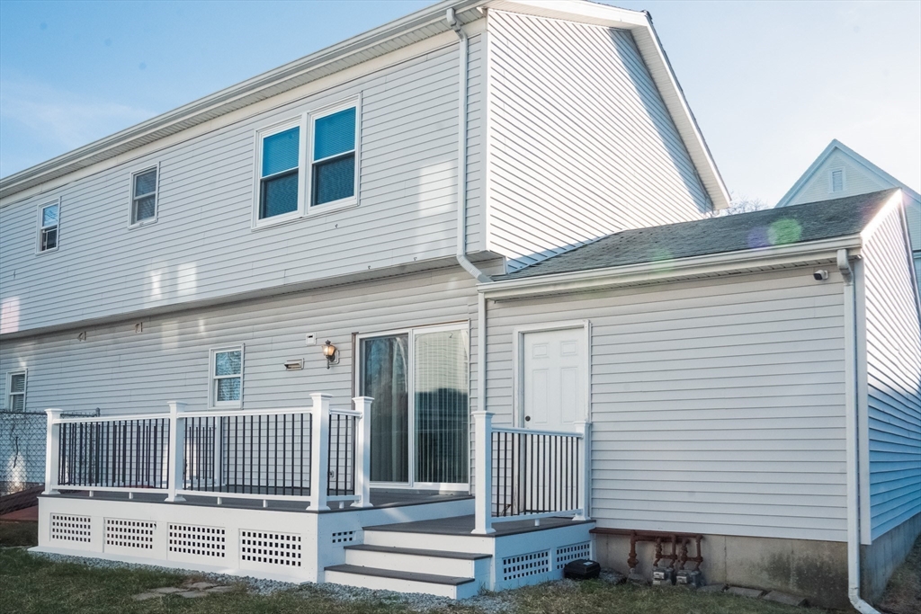 4 bed, 1 bath apartment for rent at 82 Mclellan St Unit 82, Dorchester — photo 12 of 14