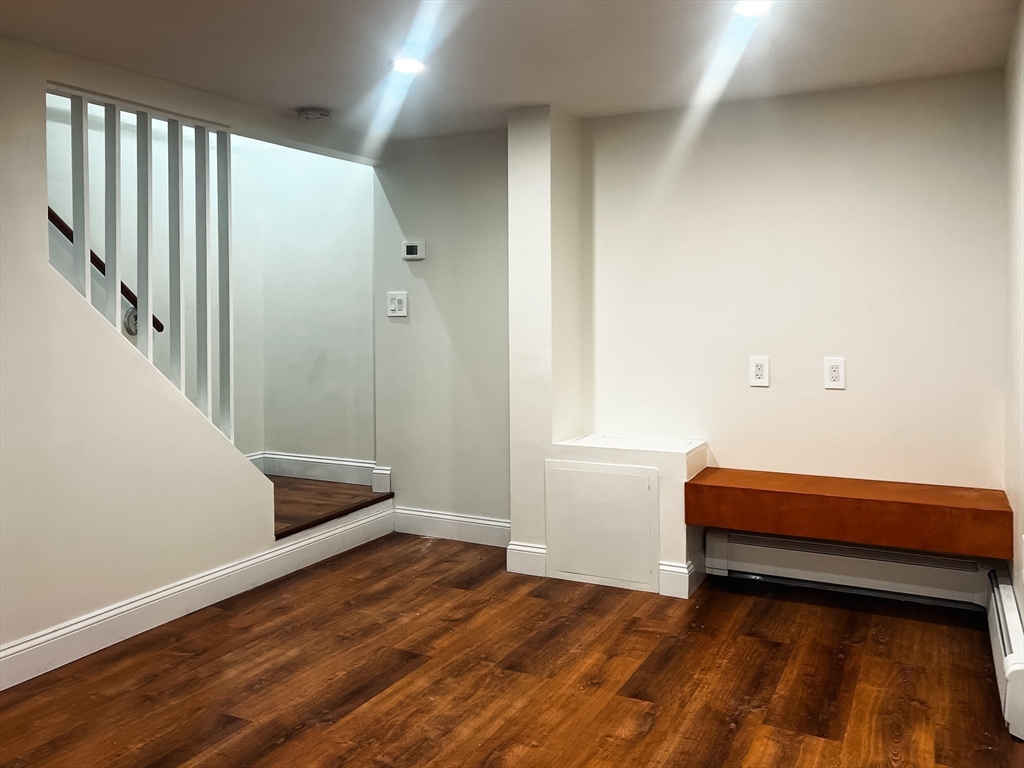 4 bed, 1 bath apartment for rent at 82 Mclellan St Unit 82, Dorchester — photo 5 of 14