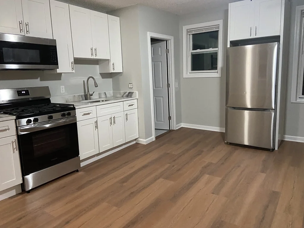 2 bed, 1 bath apartment for rent at 82 Montaup St Unit 2, Fall River