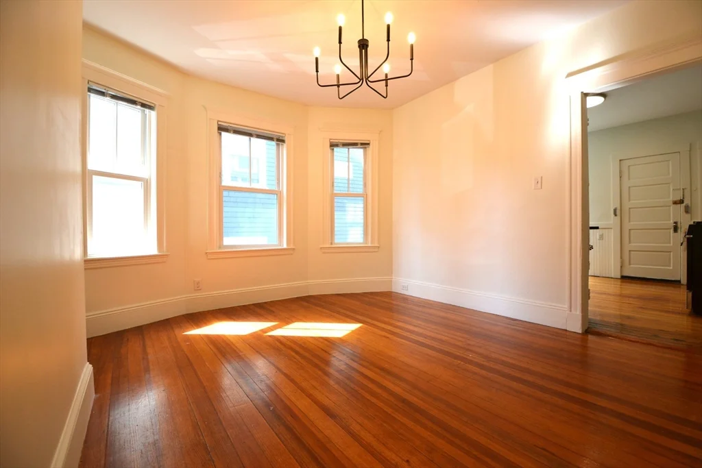 3 bed, 1 bath apartment for rent at 82 Montebello Rd Unit 1, Jamaica Plain — photo 5 of 25