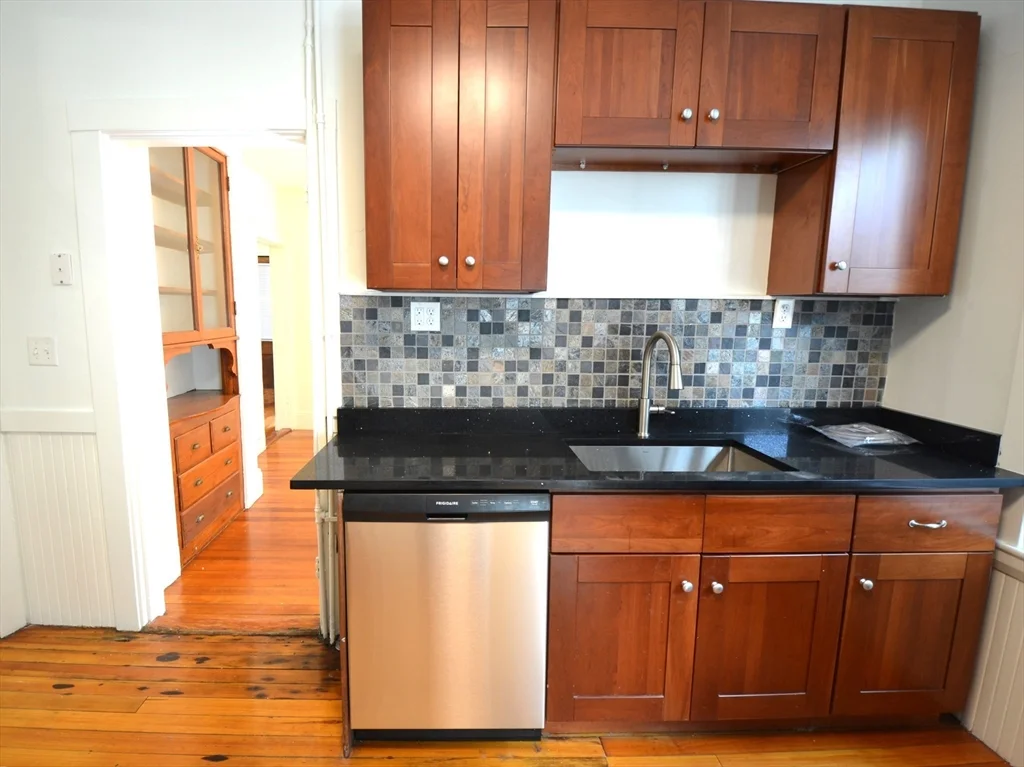 3 bed, 1 bath apartment for rent at 82 Montebello Rd Unit 1, Jamaica Plain — photo 4 of 25