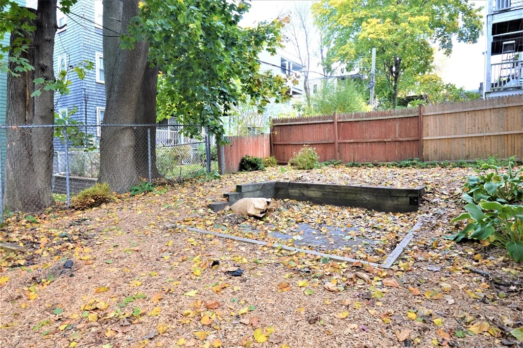 3 bed, 1 bath apartment for rent at 82 Montebello Rd Unit 3, Jamaica Plain — photo 21 of 23