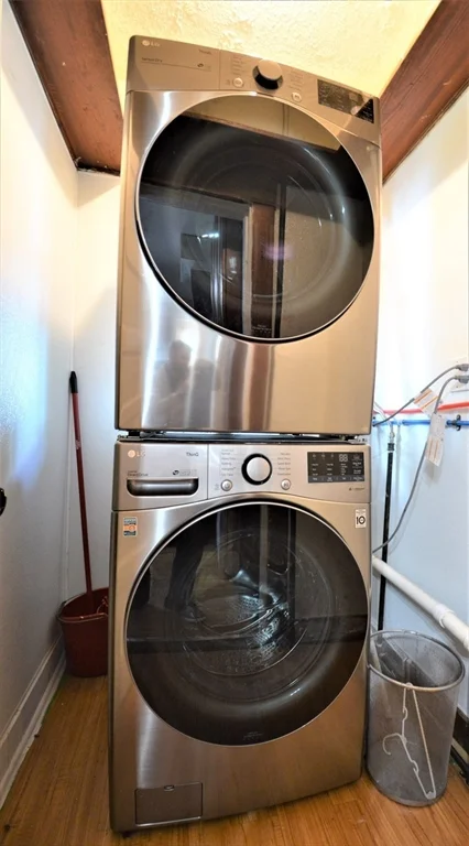 3 bed, 1 bath apartment for rent at 82 Montebello Rd Unit 3, Jamaica Plain — photo 15 of 23
