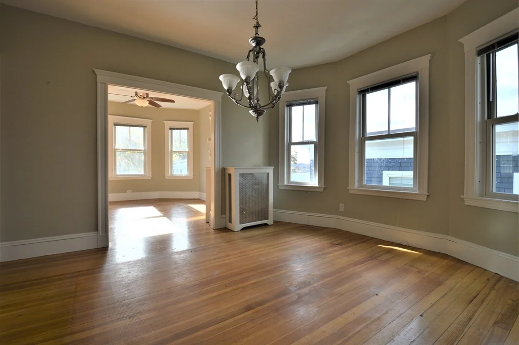 3 bed, 1 bath apartment for rent at 82 Montebello Rd Unit 3, Jamaica Plain — photo 5 of 23