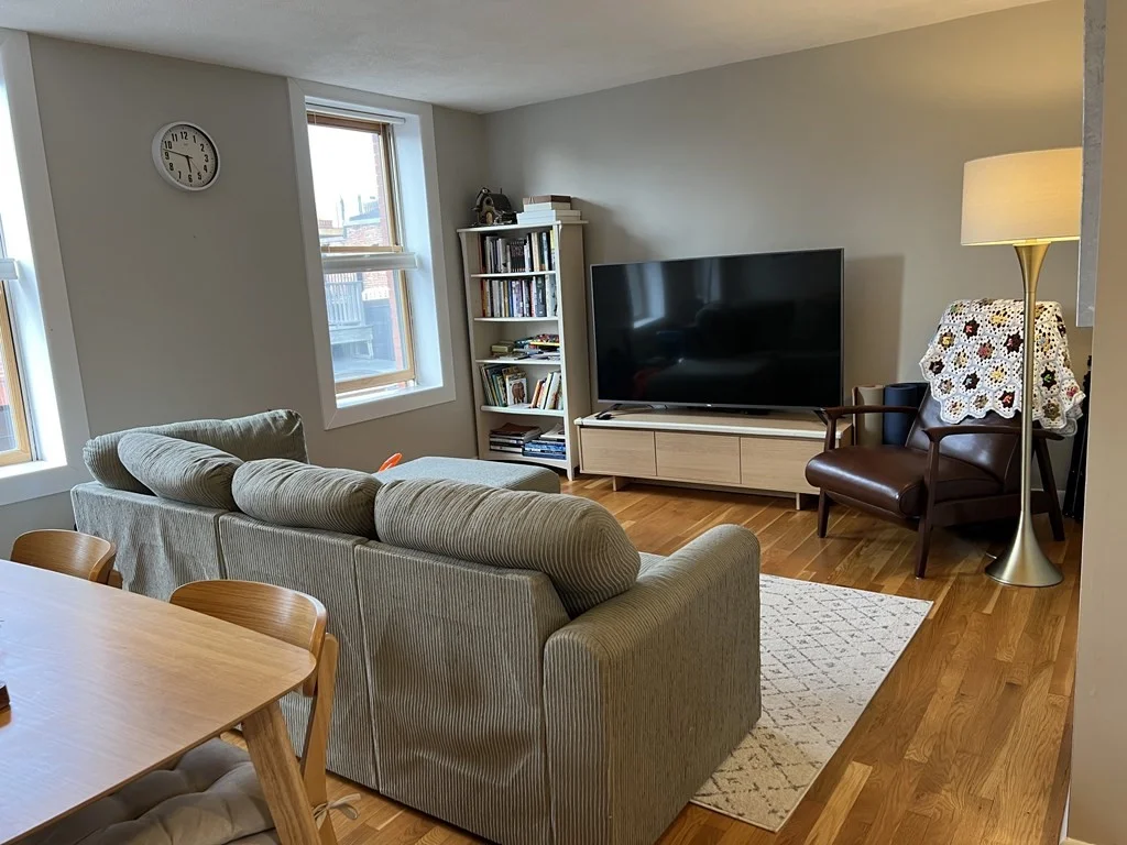 2 bed, 1 bath apartment for rent at 82 Myrtle Unit 5, Beacon Hill