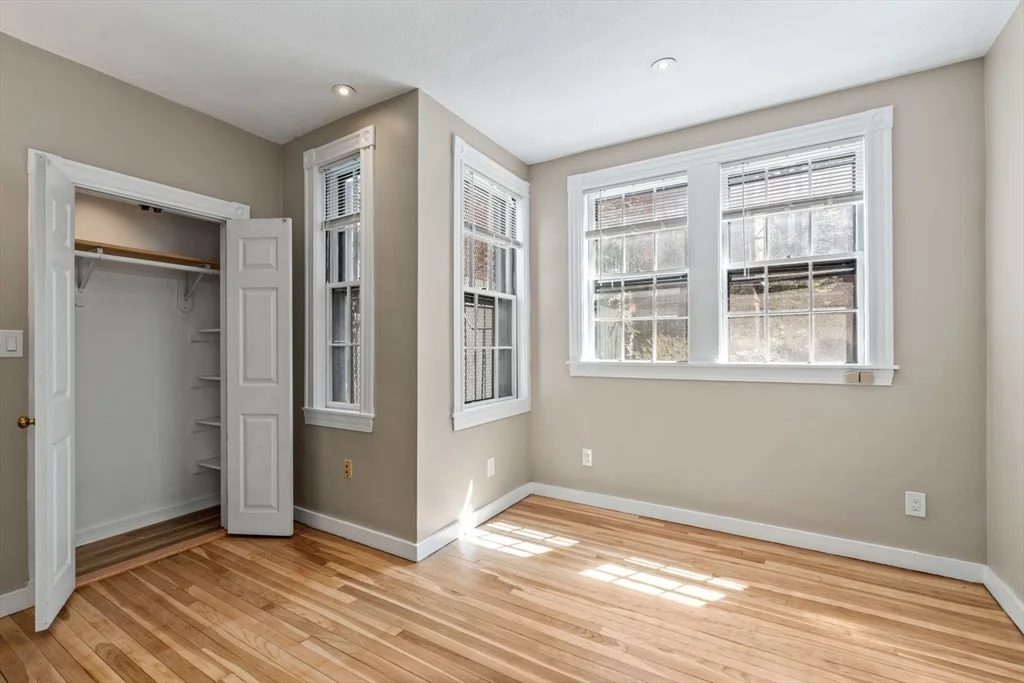 1 bed, 1 bath apartment for rent at 82 Phillips St Unit 1, Beacon Hill — photo 14 of 17