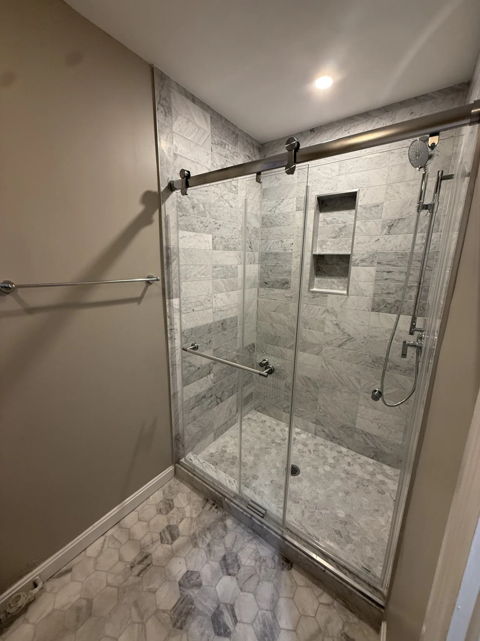 1 bed, 1 bath apartment for rent at 82 Phillips St Unit 2, Beacon Hill — photo 6 of 9
