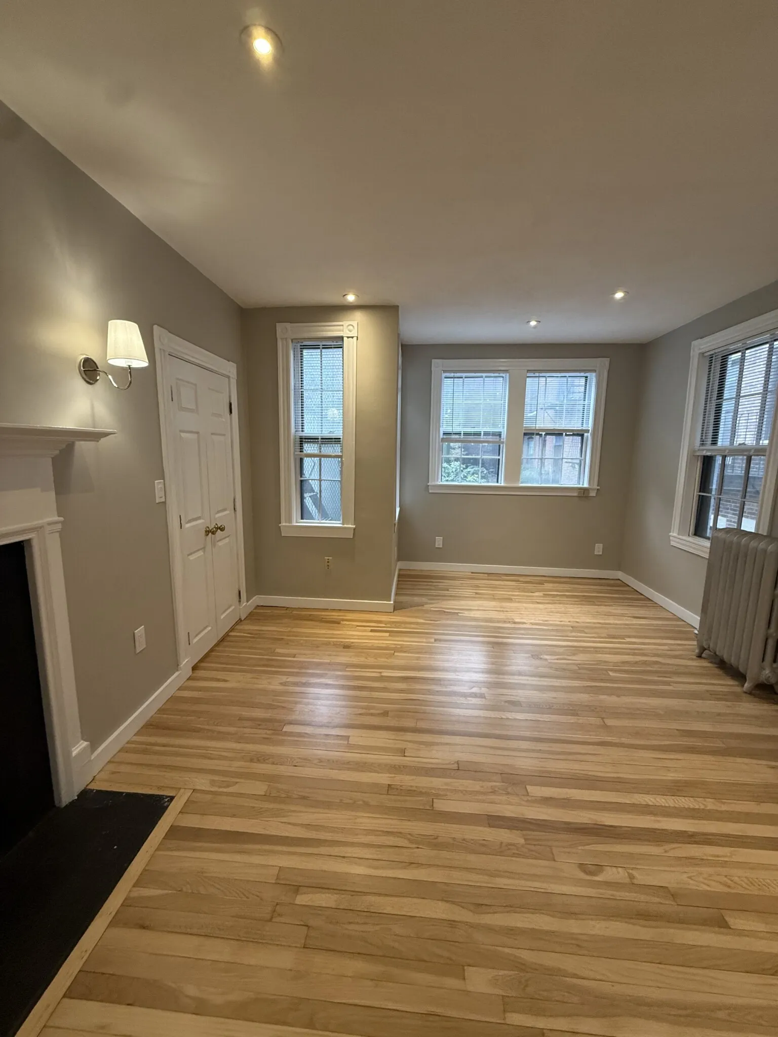 1 bed, 1 bath apartment for rent at 82 Phillips St Unit 2, Beacon Hill — photo 3 of 9