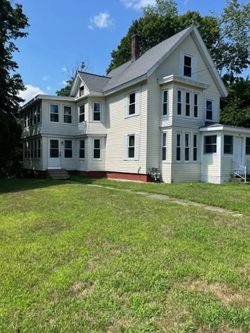 2 bed, 1 bath apartment for rent at 82 Pleasant St Unit 1, Ayer