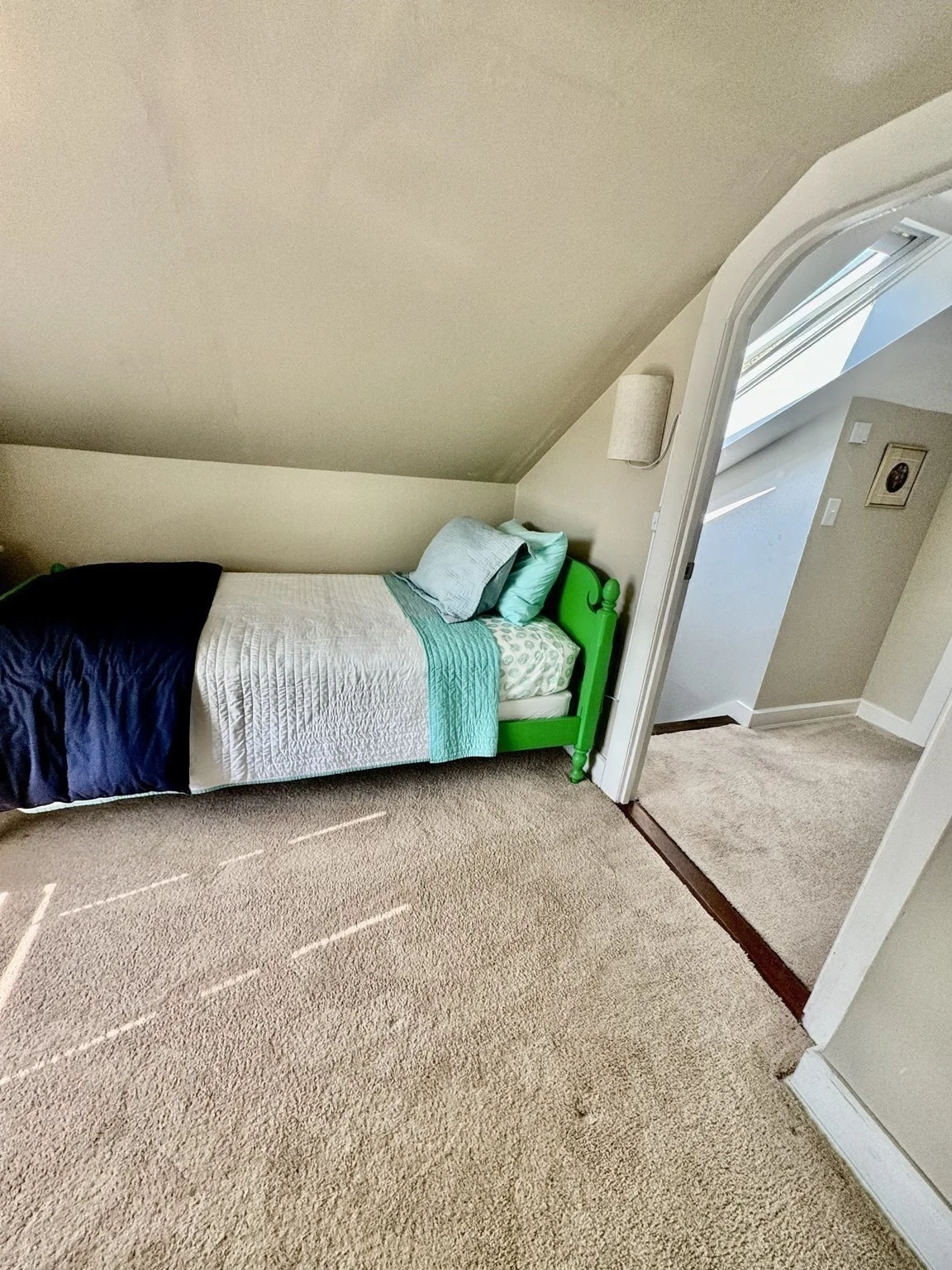 3 bed, 1 bath apartment for rent at 82 Raymond St, Sconticut Neck — photo 34 of 39