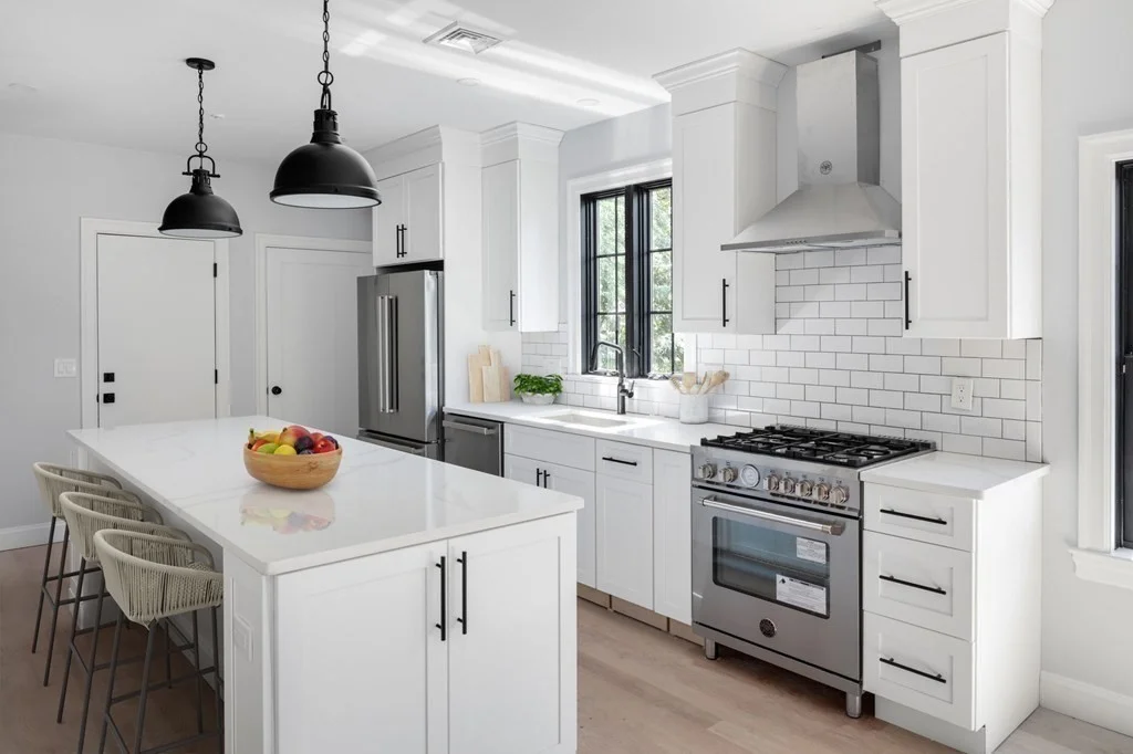 2 bed, 2 bath apartment for rent at 82 Rossmore Rd Unit 2, Jamaica Plain — photo 1 of 20
