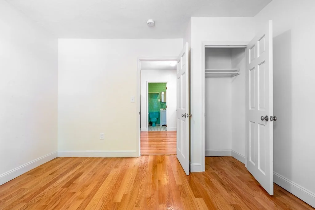 2 bed, 1 bath apartment for rent at 82 Sacramento St Unit 1, Spring Hill — photo 4 of 7