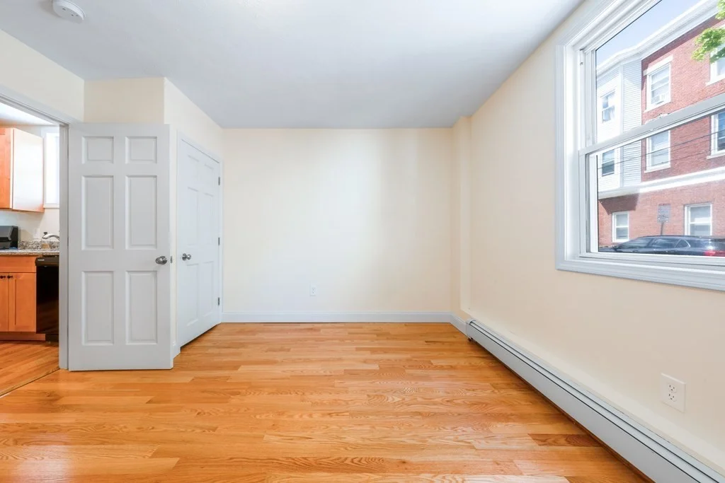 2 bed, 1 bath apartment for rent at 82 Sacramento St Unit 1, Spring Hill — photo 3 of 7