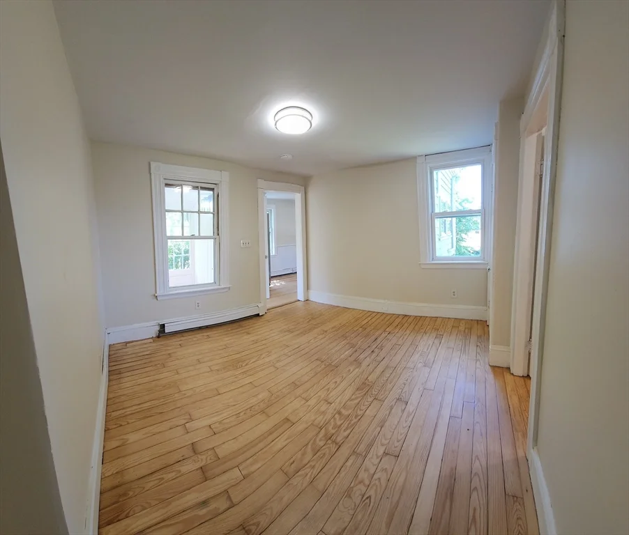 3 bed, 1 bath apartment for rent at 82 Sea St Unit 82, Weymouth — photo 12 of 14