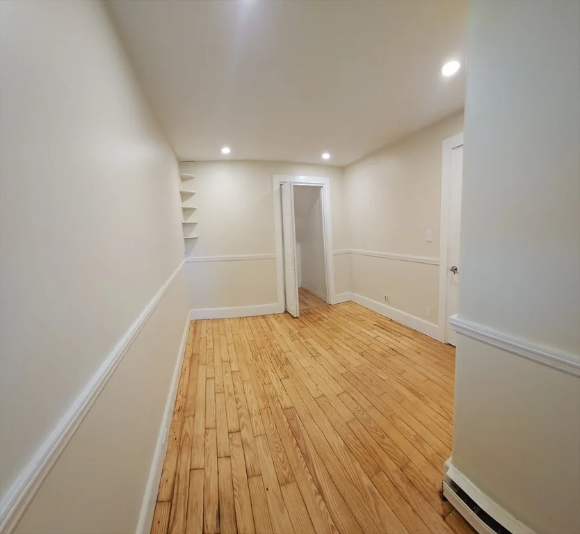 3 bed, 1 bath apartment for rent at 82 Sea St Unit 82, Weymouth — photo 8 of 14