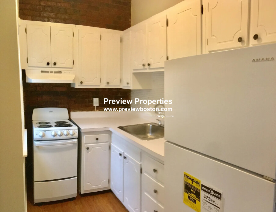 1 bed, 1 bath apartment for rent at 82 South Huntington Ave Unit 22P, Jamaica Plain — photo 2 of 7