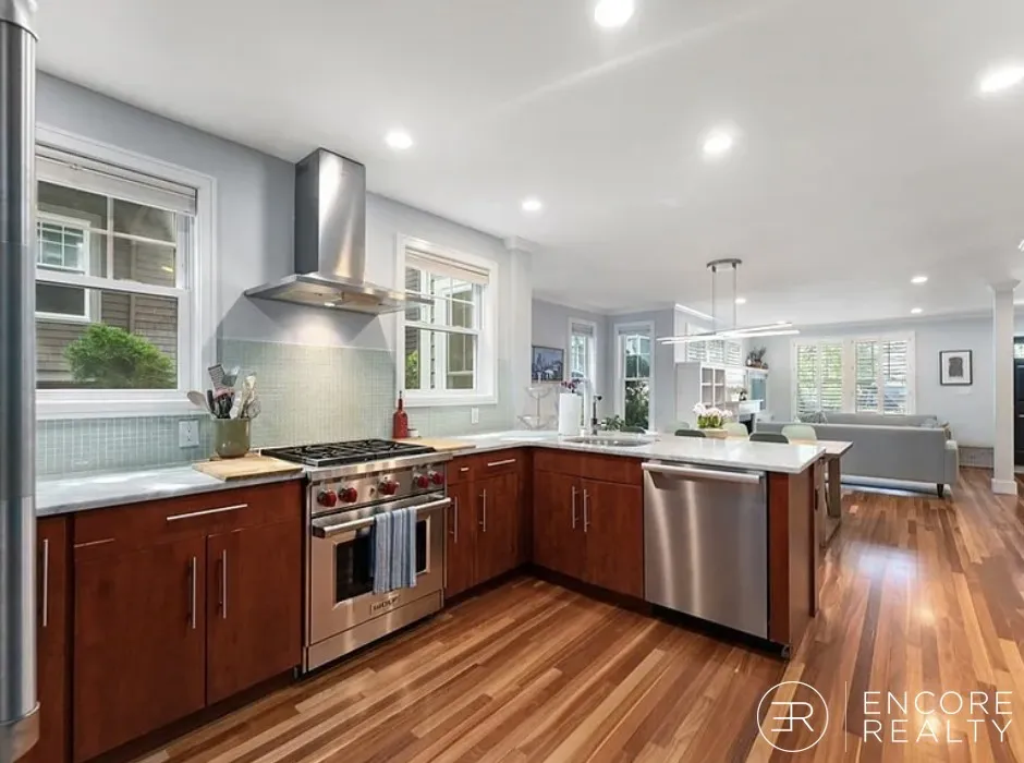 4 bed, 2.5 bath apartment for rent at 82 Summit Ave Unit 1, Corey Hill — photo 8 of 24