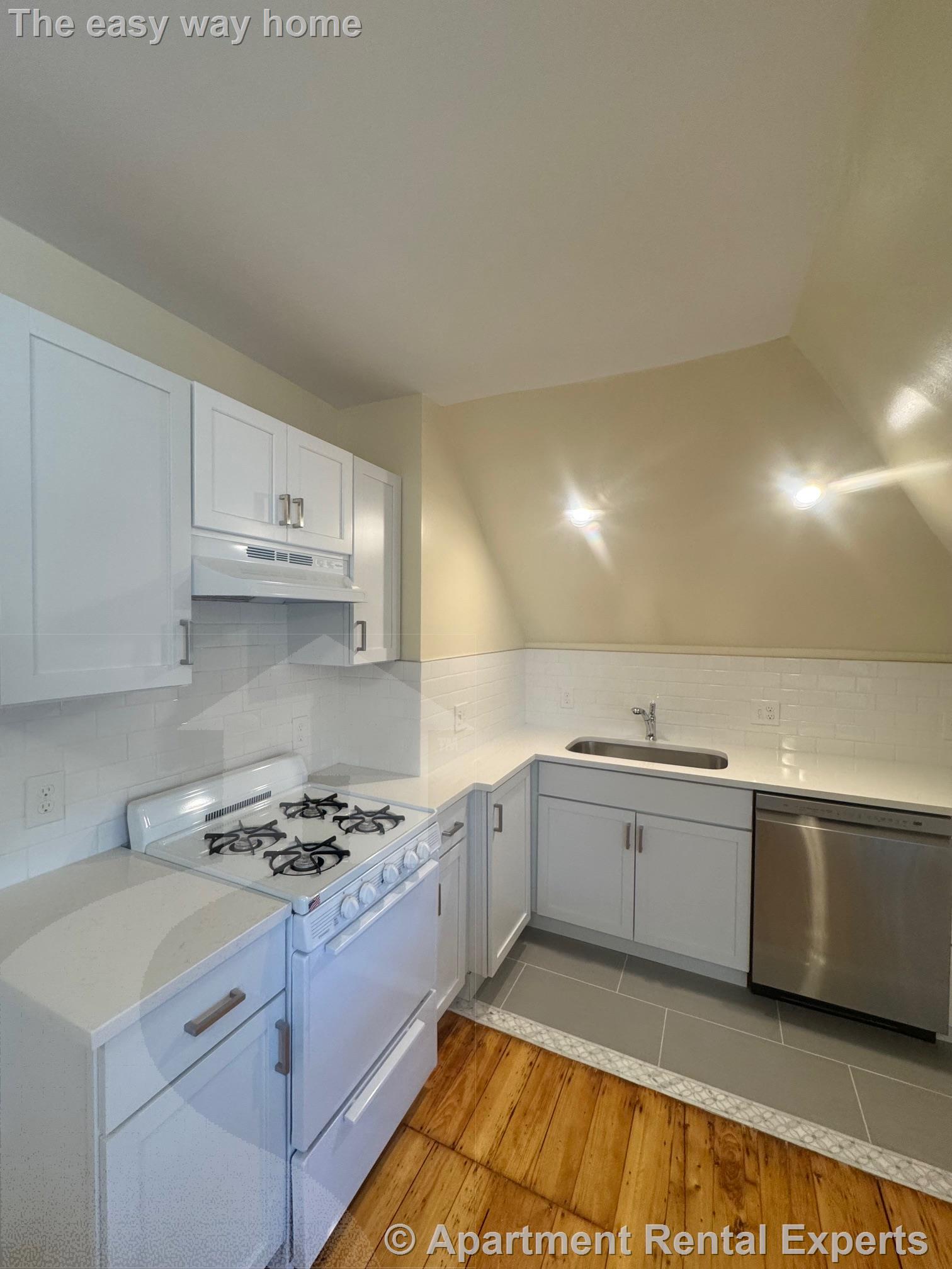 1 bed, 1 bath apartment for rent at 82 Thurston St Unit 4, Winter Hill — photo 4 of 11