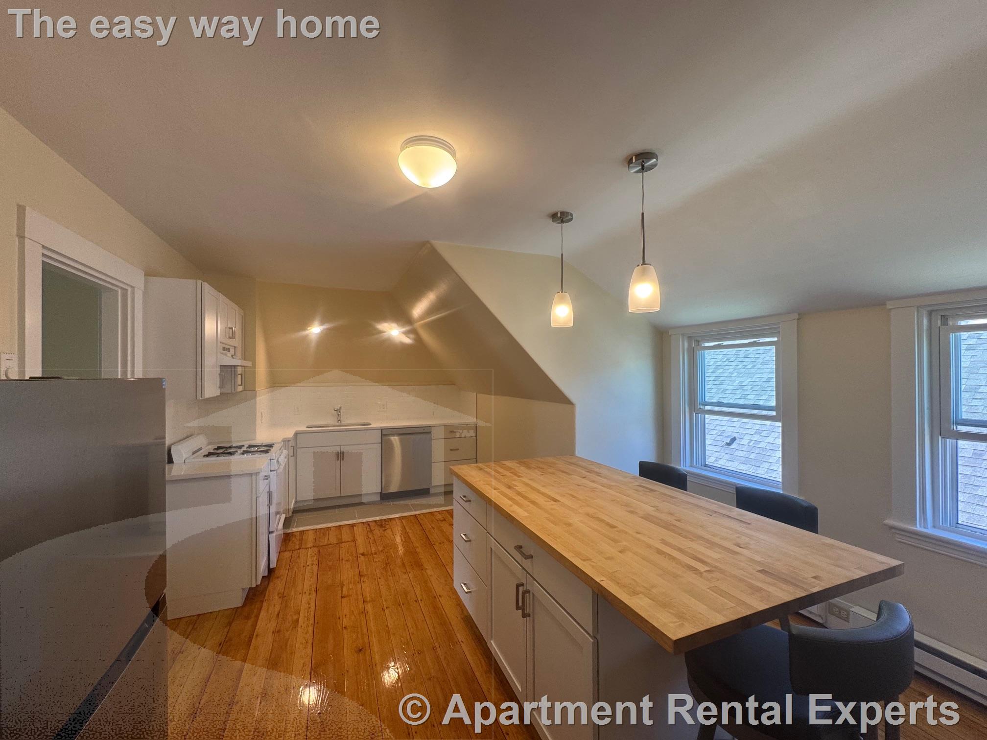 1 bed, 1 bath apartment for rent at 82 Thurston St Unit 4, Winter Hill — photo 2 of 11