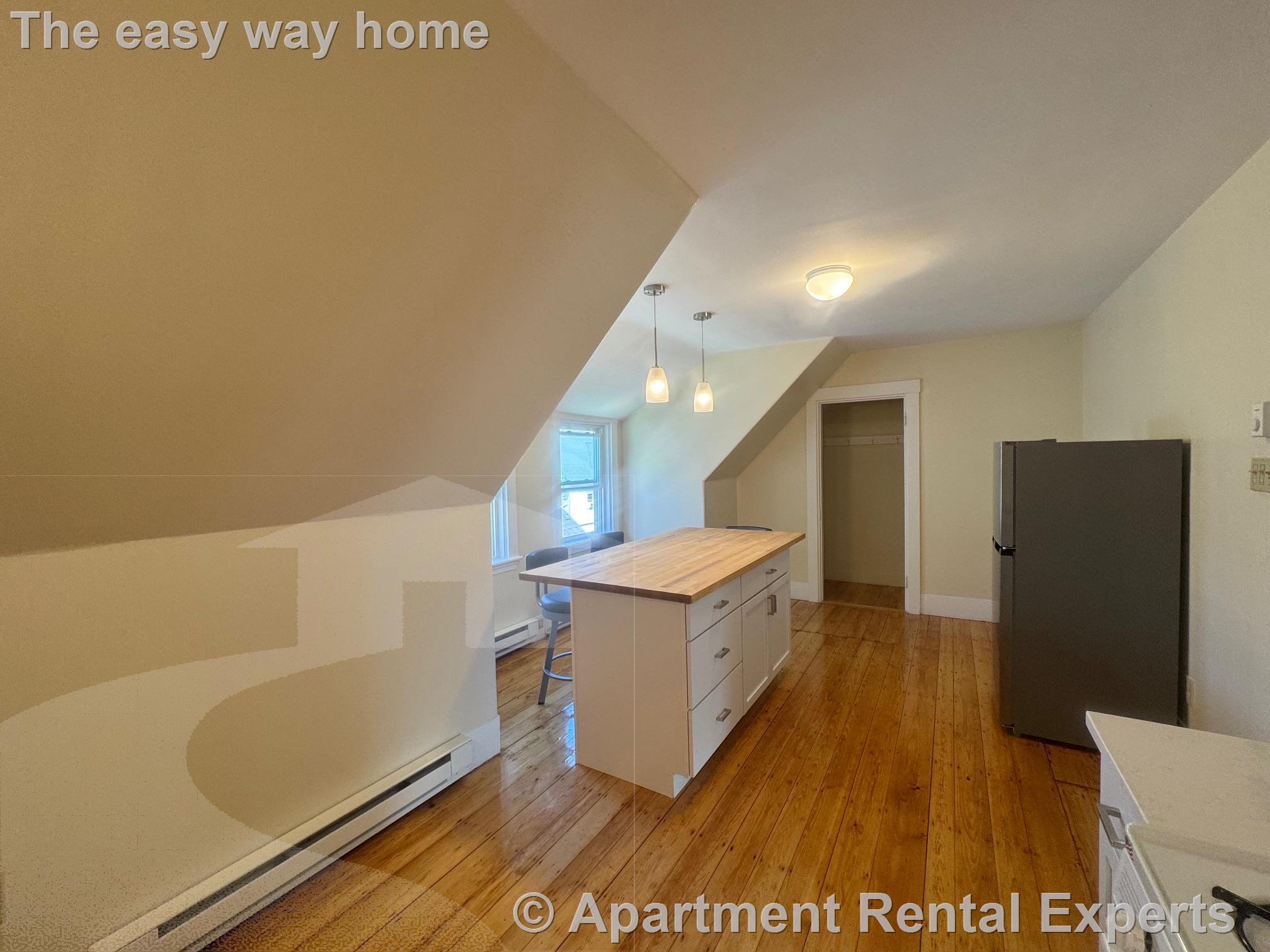 1 bed, 1 bath apartment for rent at 82 Thurston St Unit 4, Winter Hill — photo 5 of 11
